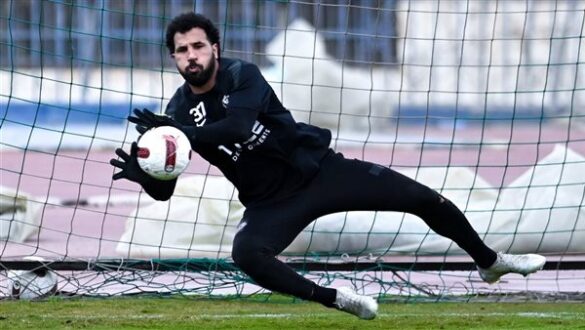 المهدي سليمان يحرس مرمى نادي الزمالك أمام كايزر تشيفز